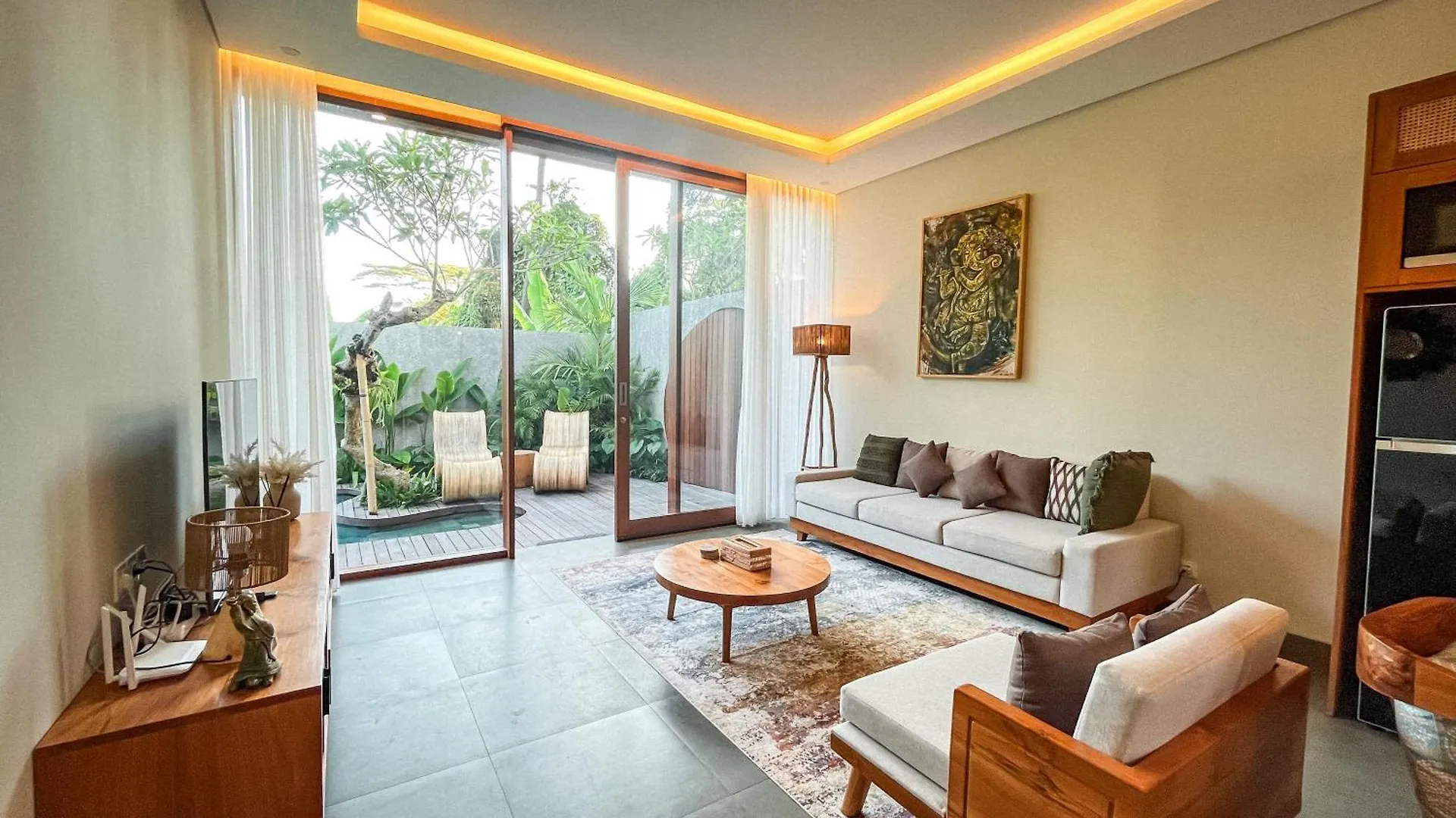 Villa Suarga Des Anicca Ubud  Indonesia
