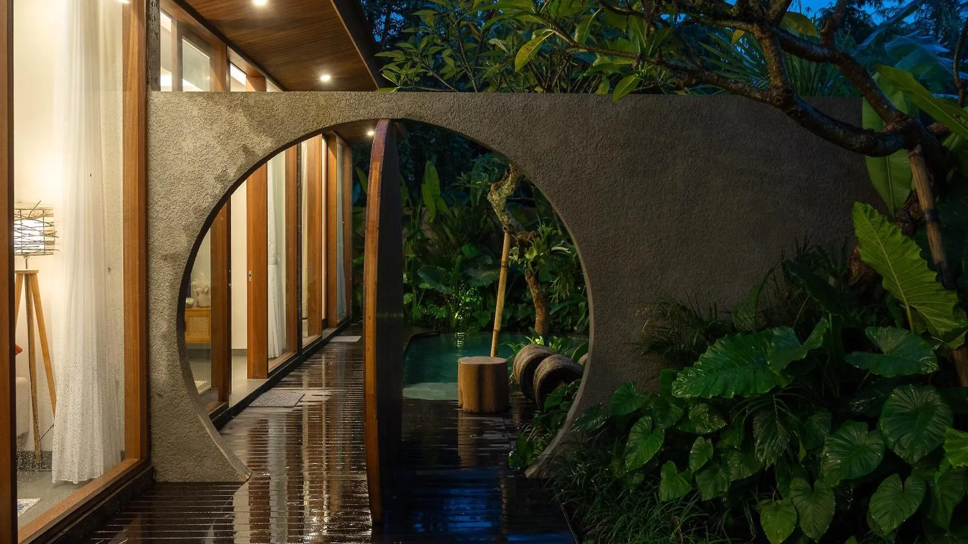 Villa Suarga Des Anicca Ubud  Indonesia